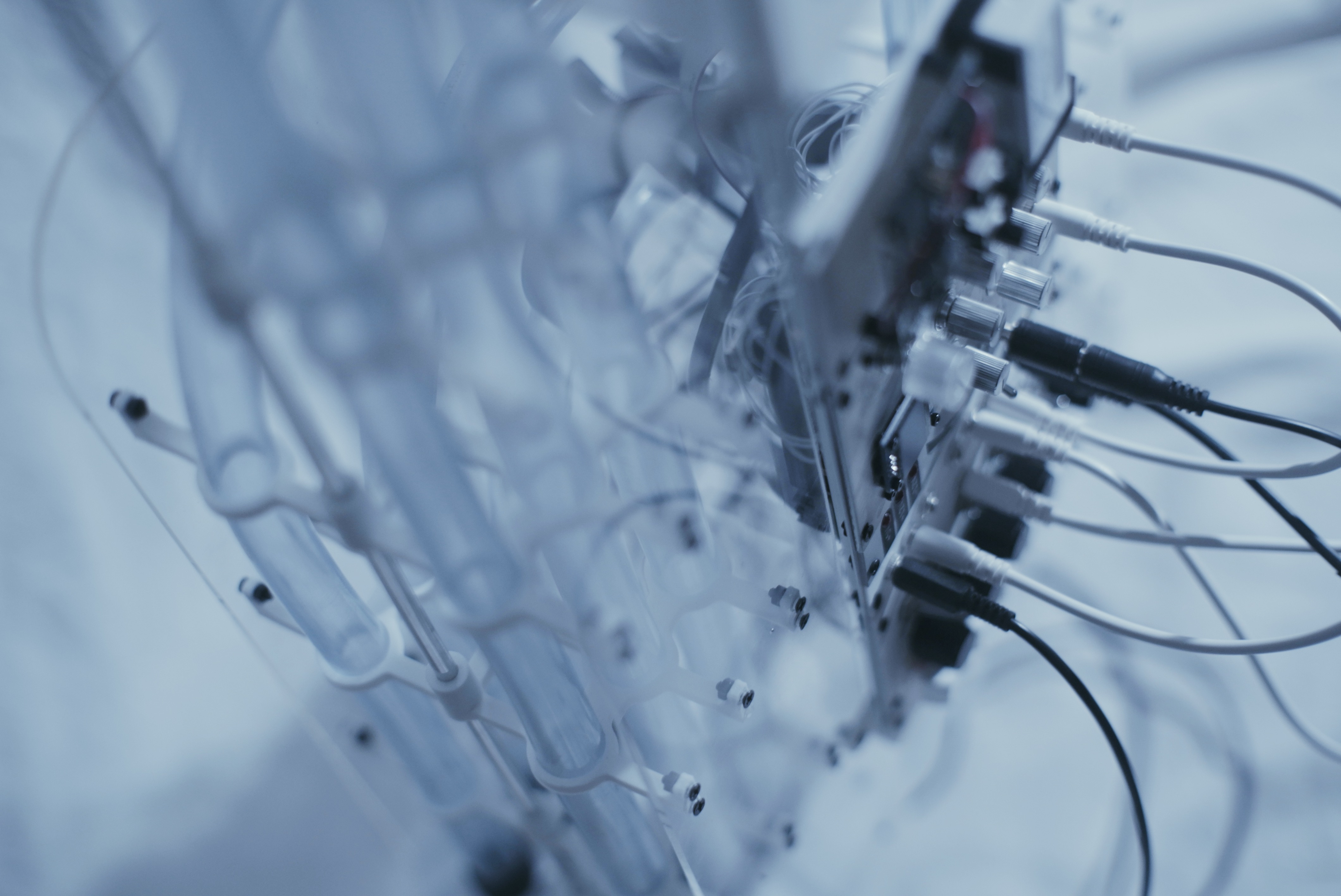 feedbackelectronicinstrument02